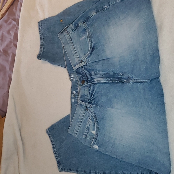 a.n.a Highest-Rise Ballon Jeans - Picture 1 of 8